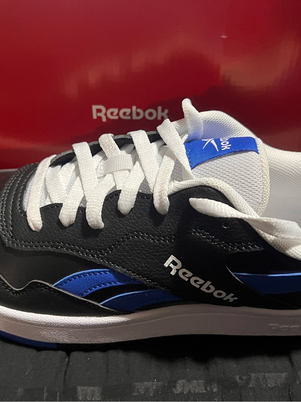 Reebok Black White Blue Men's Athletic Shoes